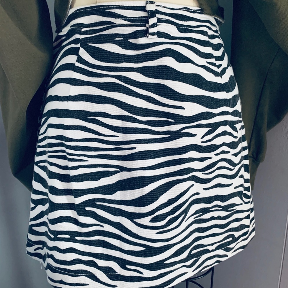 Zebra mini skirt - Picture 4 of 4